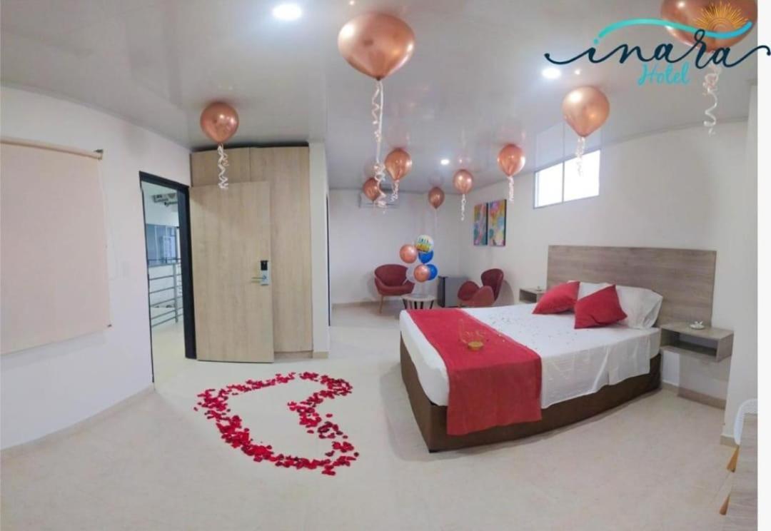 Hotel Inara จีราร์ดอท ภายนอก รูปภาพ